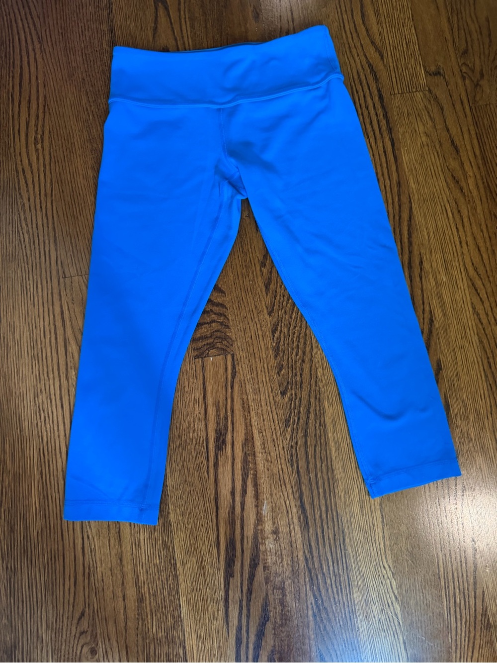 lululemon athletica Electric Blue Capri Leggings